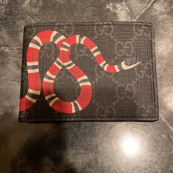Gucci snake wallet for Sale in Phoenix, AZ - OfferUp