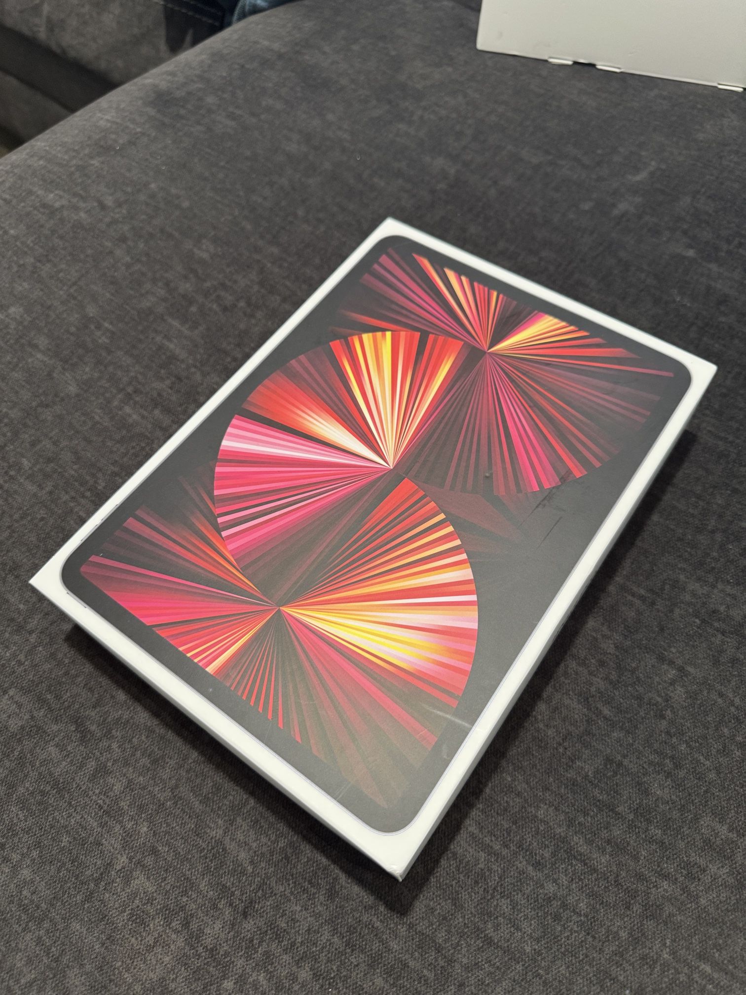 iPad Pro 11 Inch 3rd Gen 128GB Wi-fi Only Like New