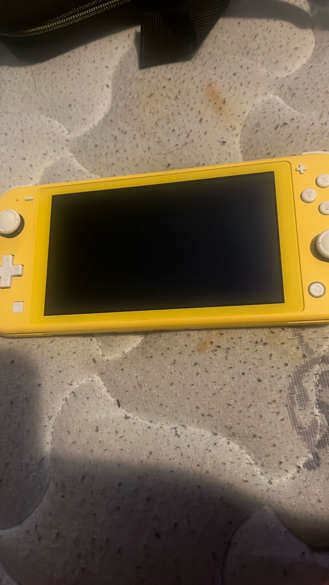 Nintendo Switch Lite/ Yellow