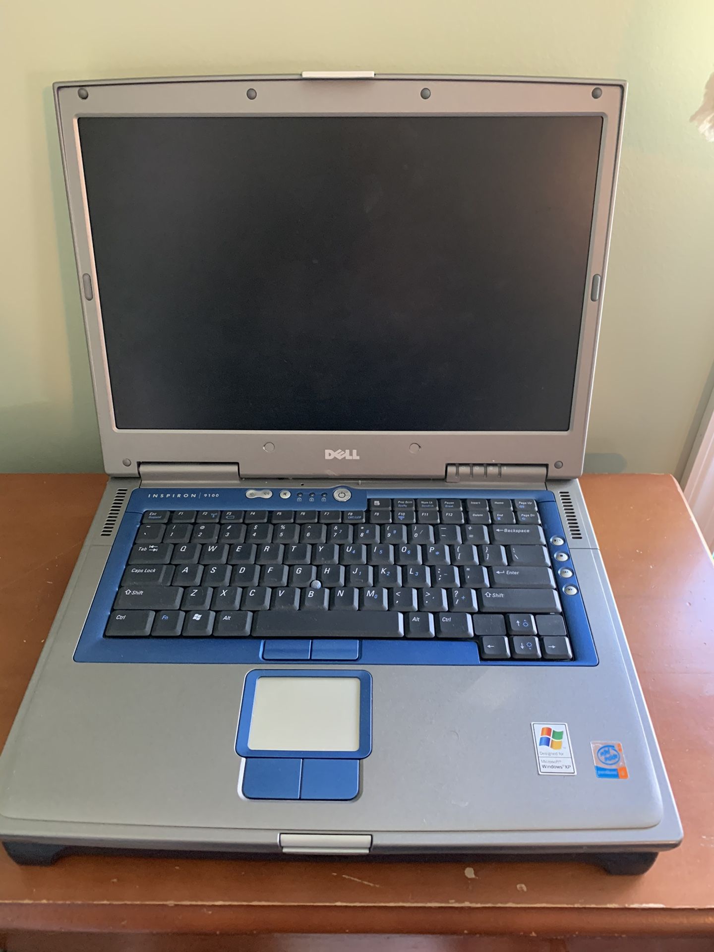 Dell Inspiron 9100 Laptop