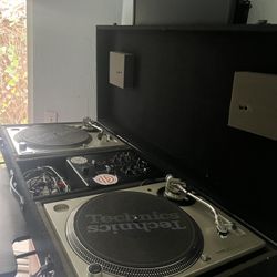 Technics 1200s MK5s, Coffin & Numark Mixers