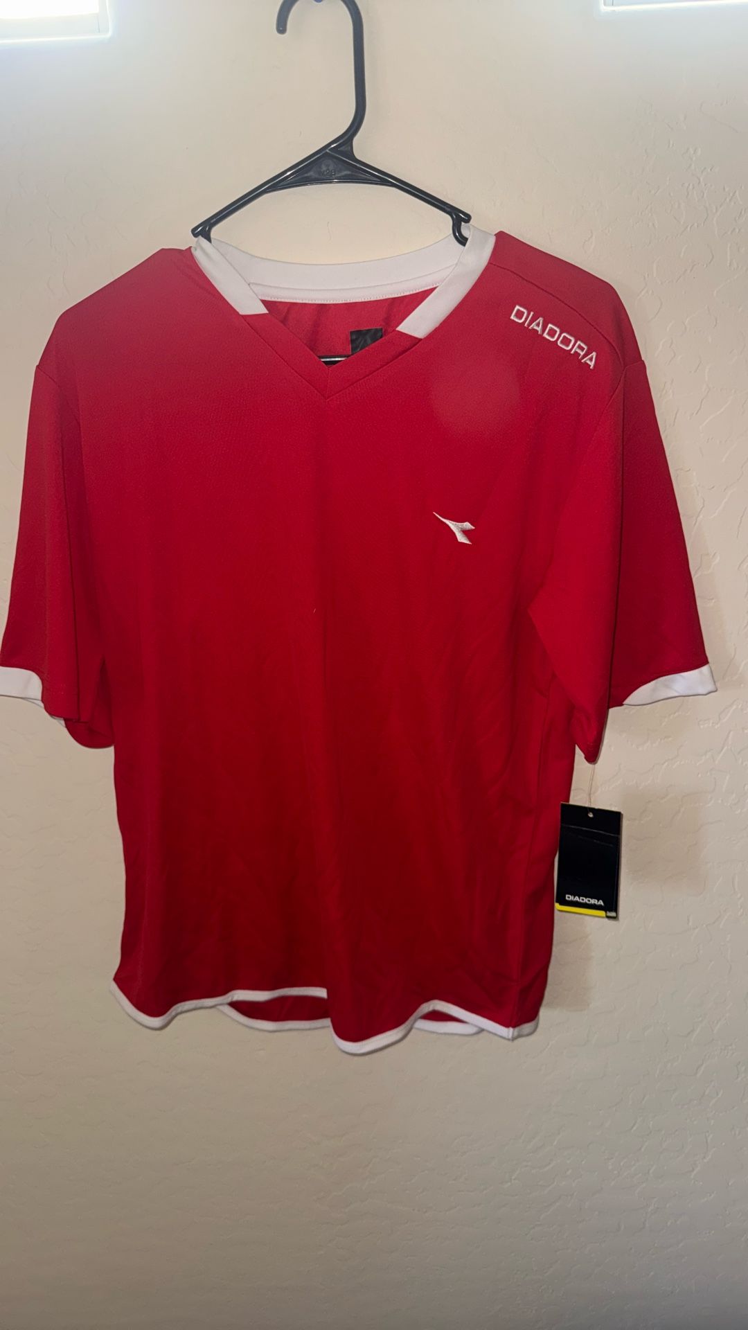 diadora soccer jersey small size 