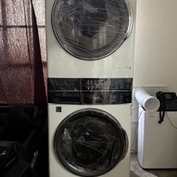 Electrolux - White Washer Machine 