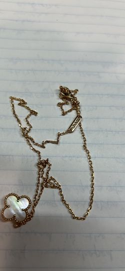 Four Leaf Clover Neckl ace 