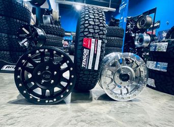 HUGE SALE. On 15” 5x4.5 Beadlock wheels & 35x10-15 TENSOR Regulator tires for 5 Lug AXS UTV ( We Finance)