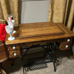 Antique Sewing Machine With Cabinet