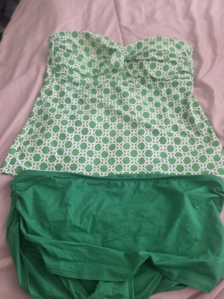 Xl 2 Piece Swim Suit With Skirt Bottoms