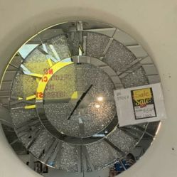 Mirrored Clock