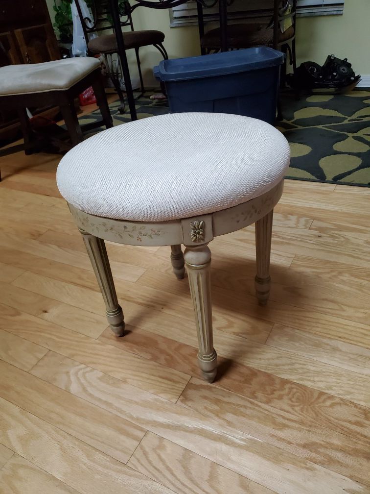 Very pretty stool wood and fabric