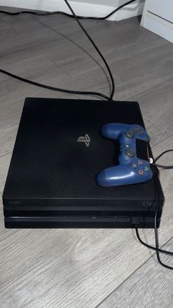 PS4 Pro & PS Vita