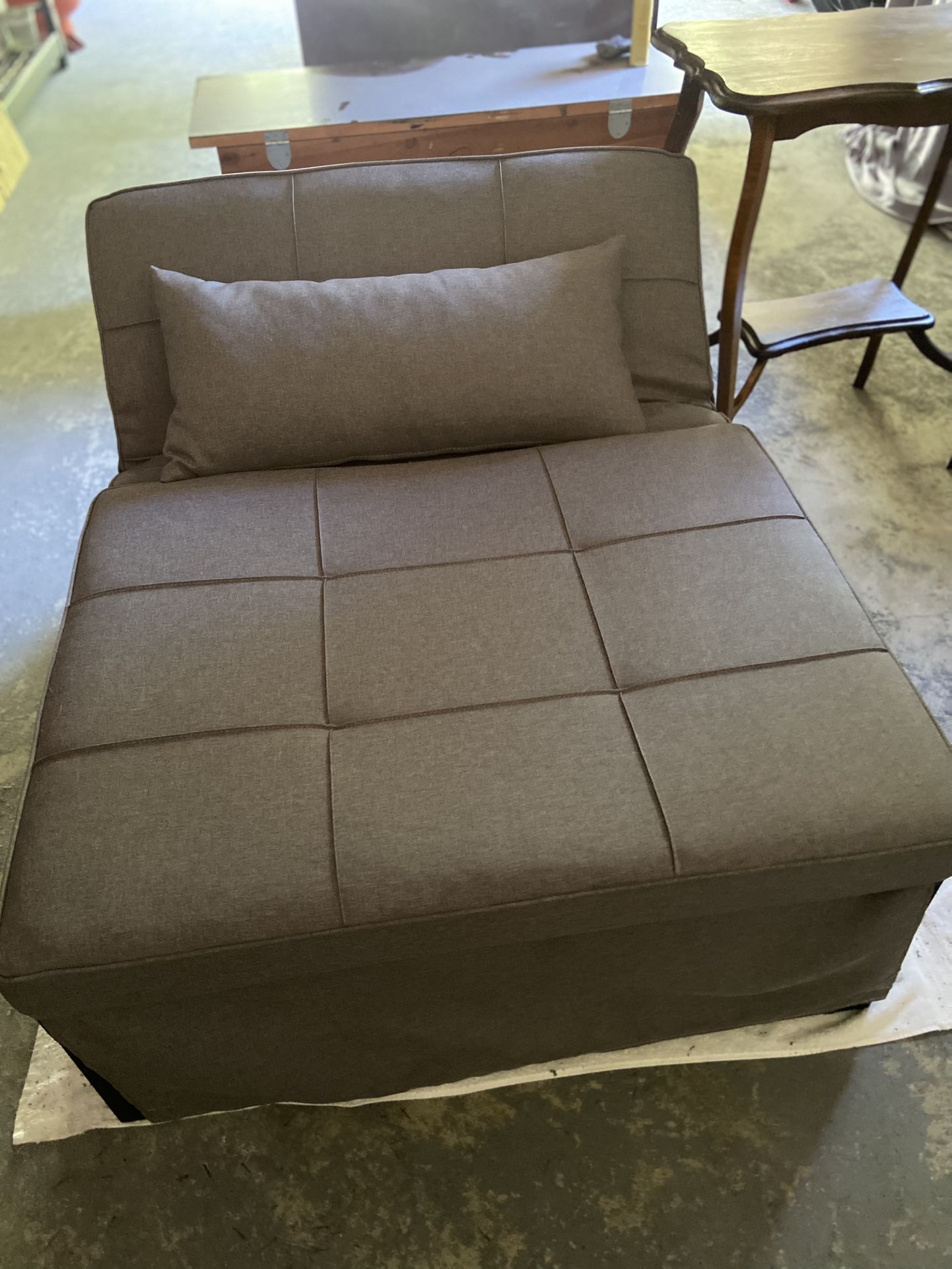 Upholstered Ottoman/Chair/Fold Out Single Bed
