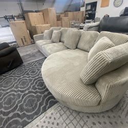 New Camel Sectional Sofa Couch! Includes Free Delivery 🚚!