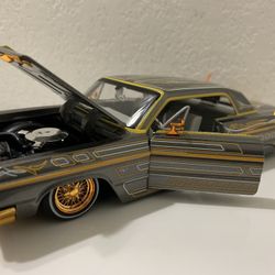 Diecast 1/24 Scale Lowrider Impala “new” 