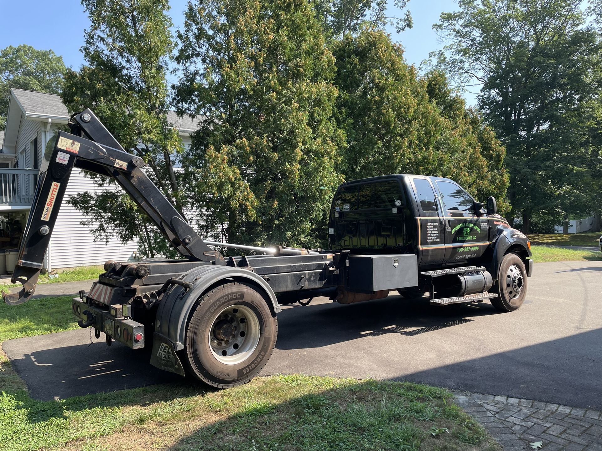 Hook Truck