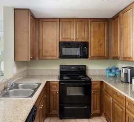 Electric Stove And Over The Range Microwave 