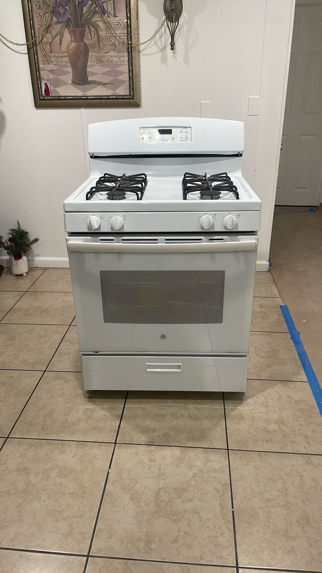 GE Gas Stove