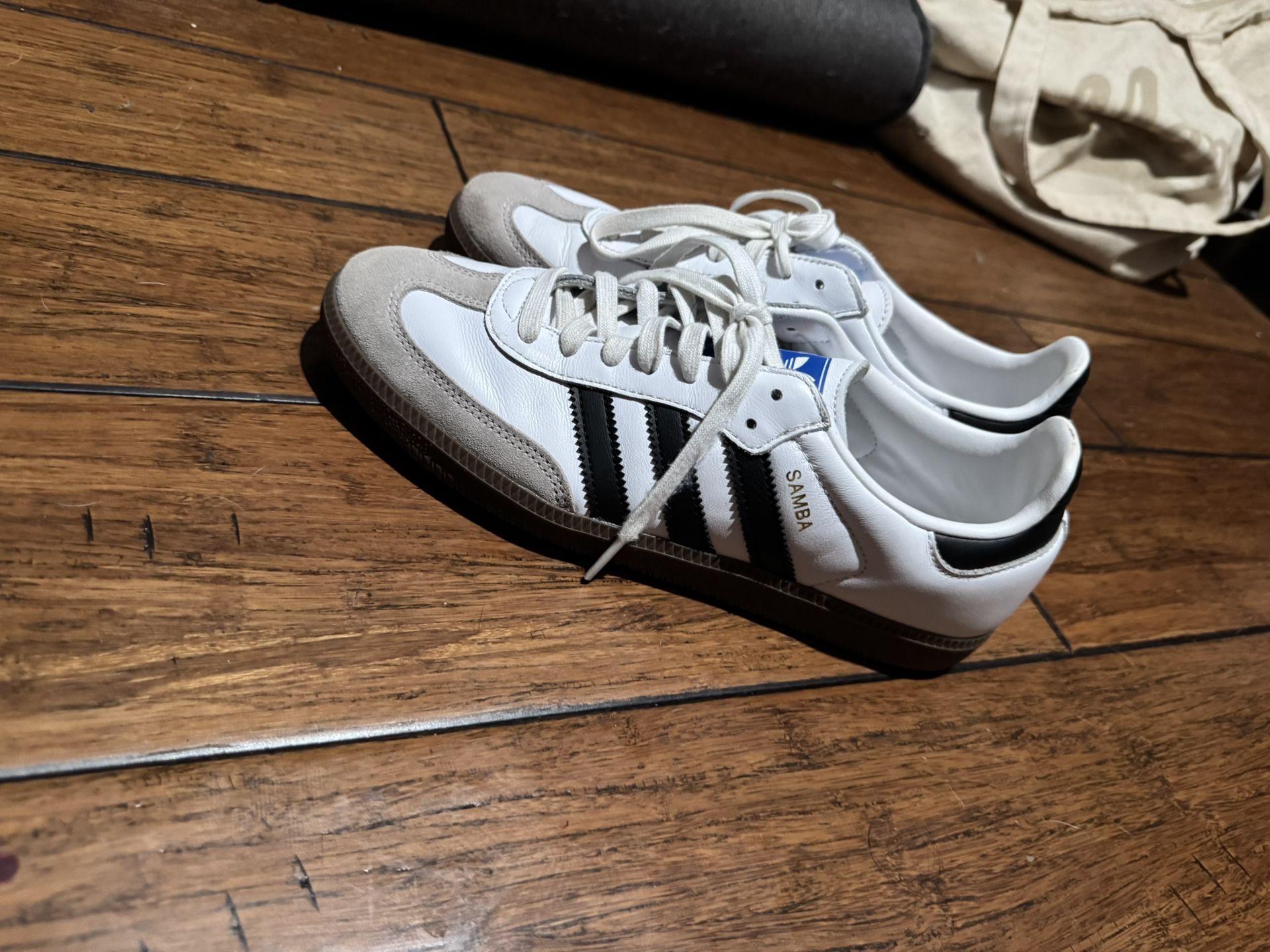 Men’s or women’s 100% Authentic Adidas Sambas. Multiple sizes available. DM for Price. 