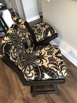 Set of 2 swivel stools