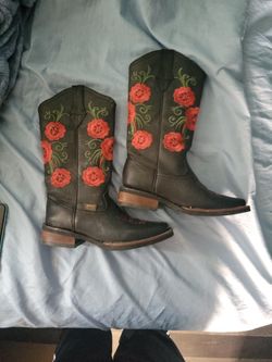 Woman Boots