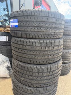 Set of 4 All-Season Tires3053524