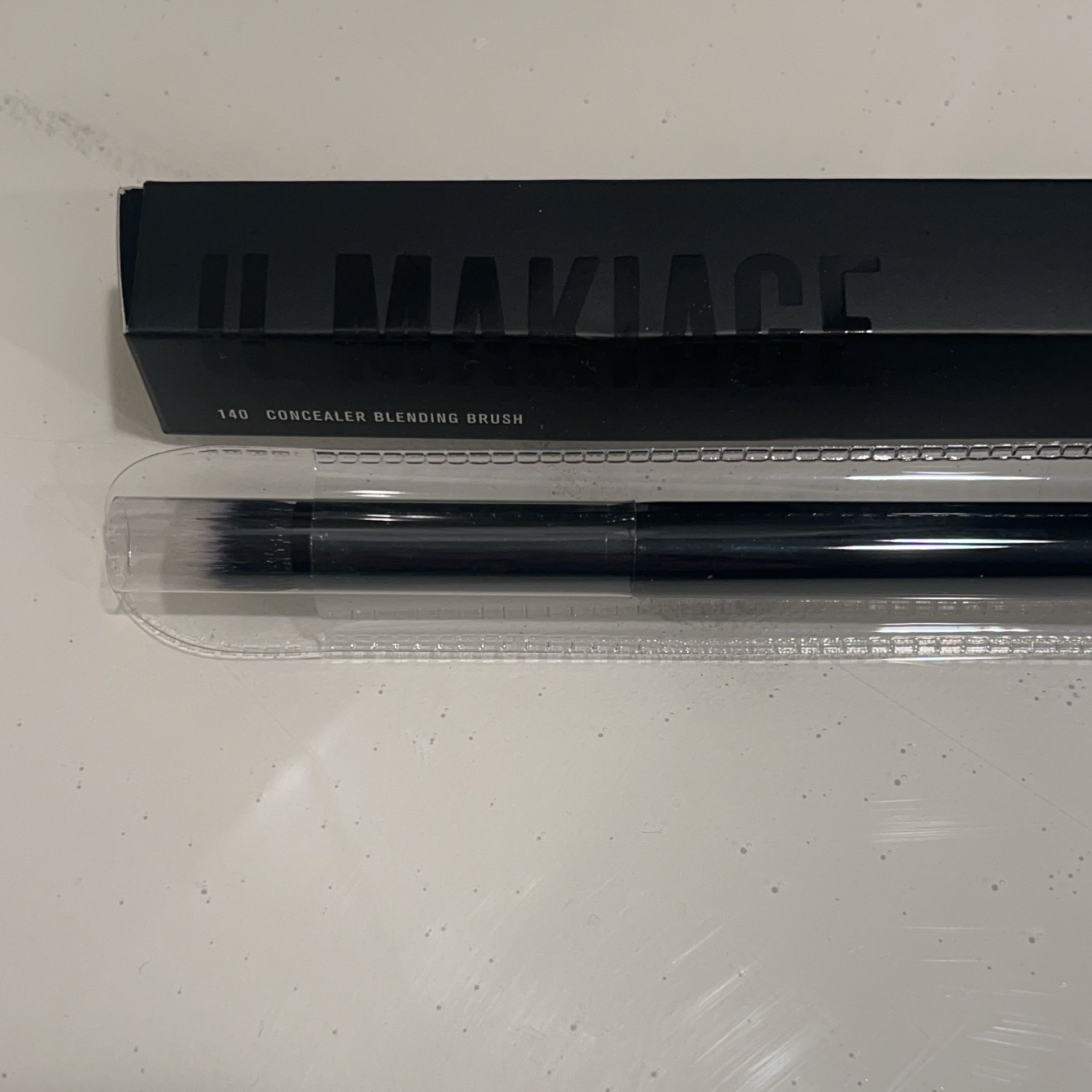 Il Makiage Concealer Blending Brush