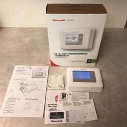 Honeywell Home T3 5-2 Day Programmable Thermostat RTH6360D