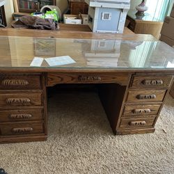 FREE DESK -  HEAVY SOLID WOOD
