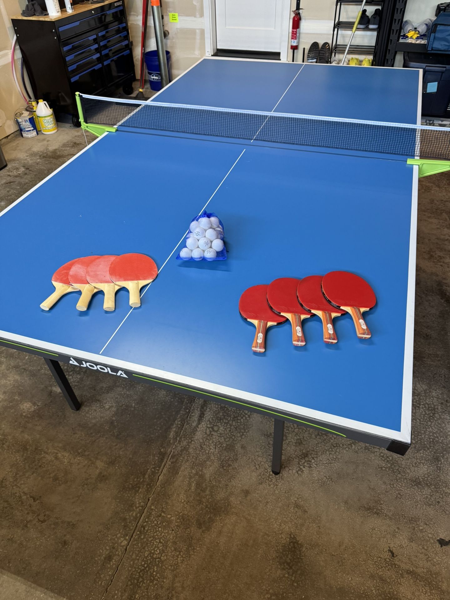 Ping Pong table with paddles & balls and cover