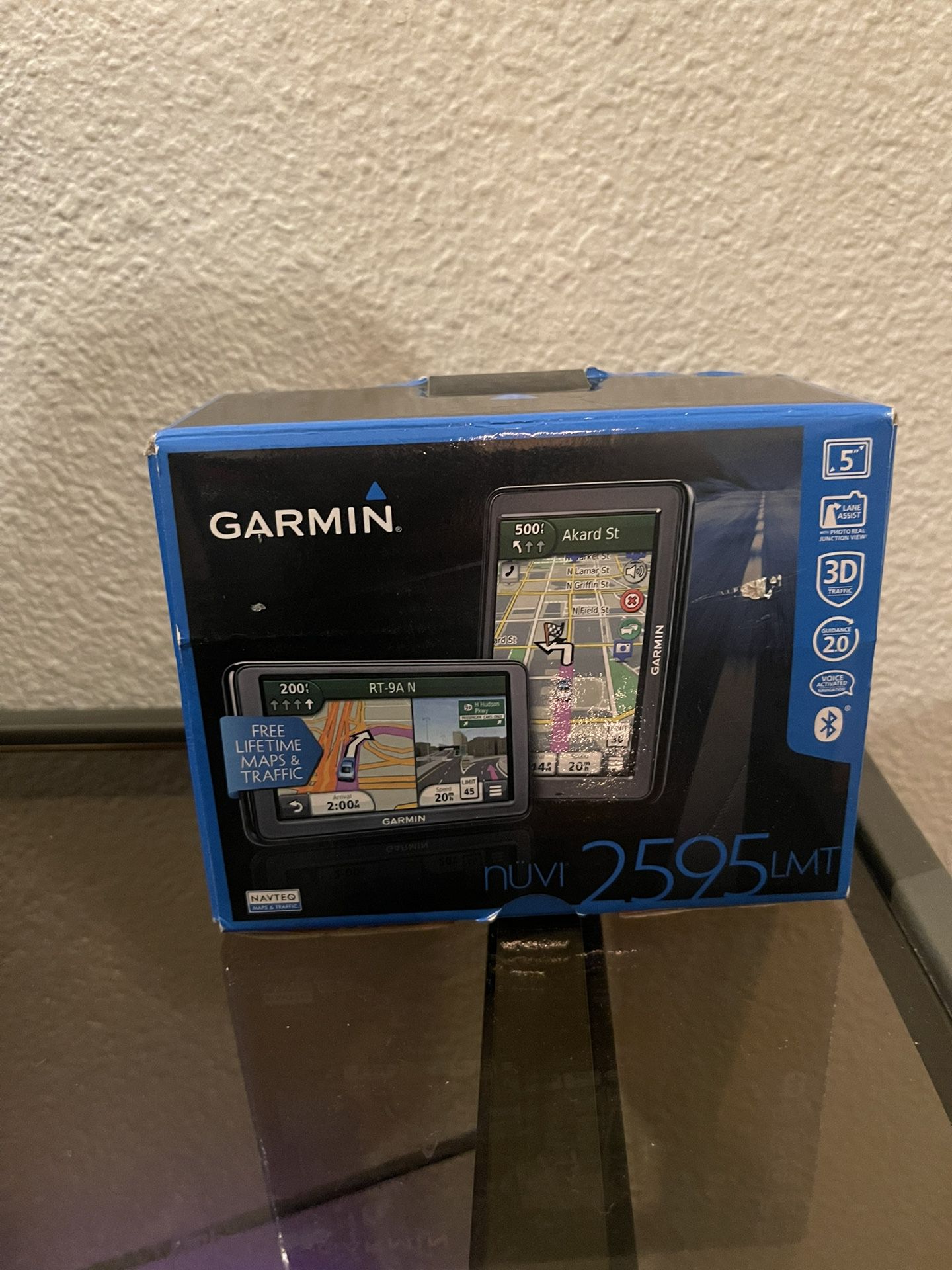 Garmin nüvi 2595LMT 5-Inch Portable Bluetooth Navigator with Lifetime Maps and Traffic for Sale in - OfferUp