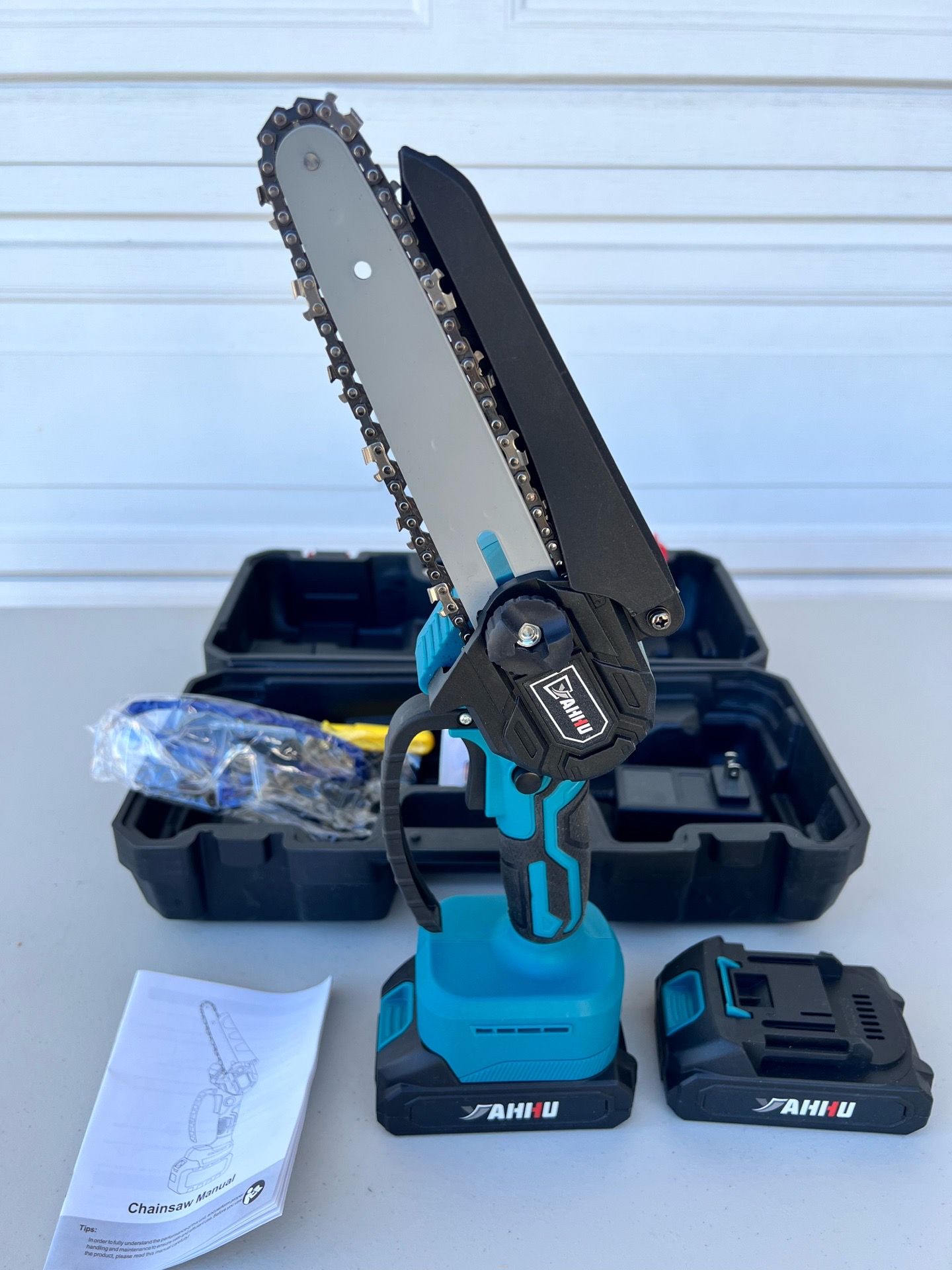 6 Inch Mini Cordless Chainsaw 2 Batteries 2 Chains Mini Chainsaw With ...