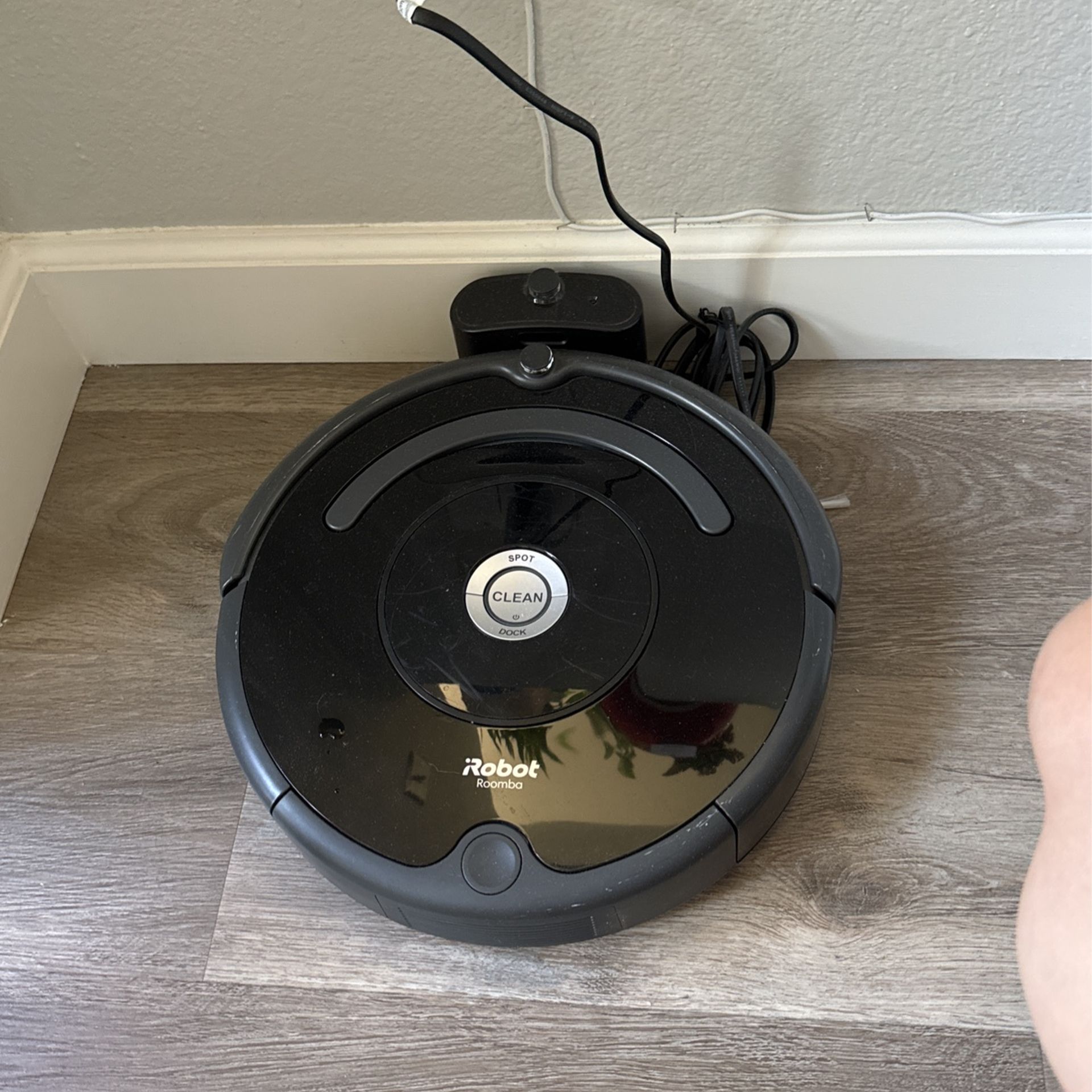Roomba Vacuum