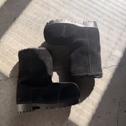 Balenciaga Alaska Boots 