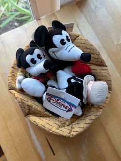 New, with tags, Disney collectible plush Mickeys, 6 pins, one 50th anniversary hat