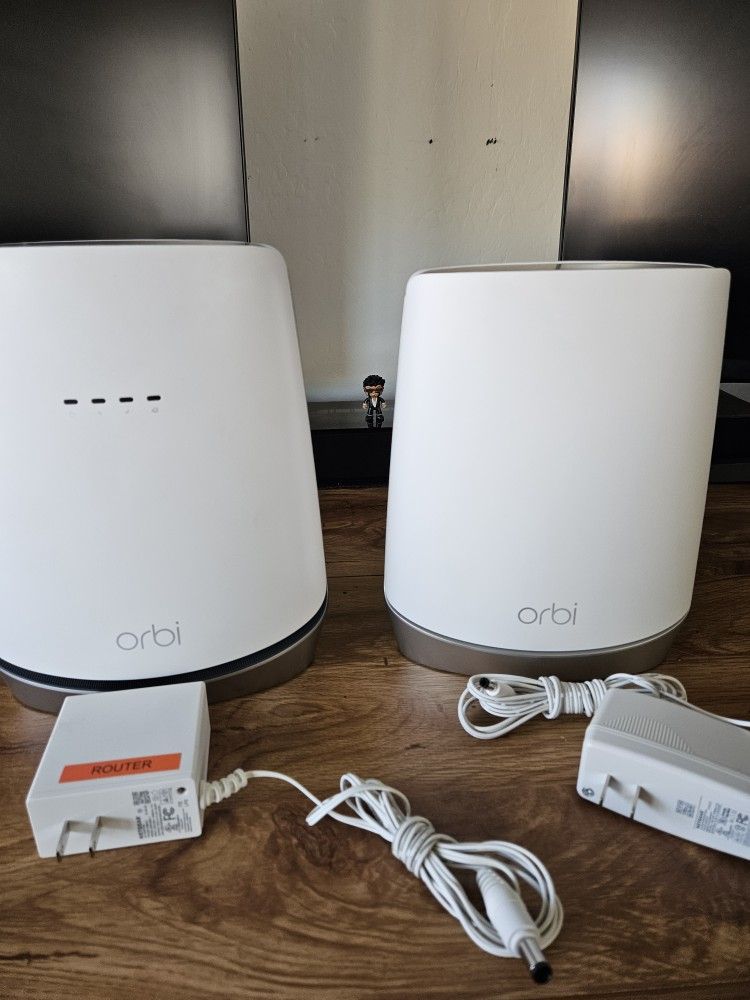 (CBK752) DOCSIS 3.1 Cable Modem and WiFi 6 Mesh Router – AX4200 4.2Gbps Wireless Speed – Compatible with Xfinity, Spectrum, Cox, More – Covers 5,000 s