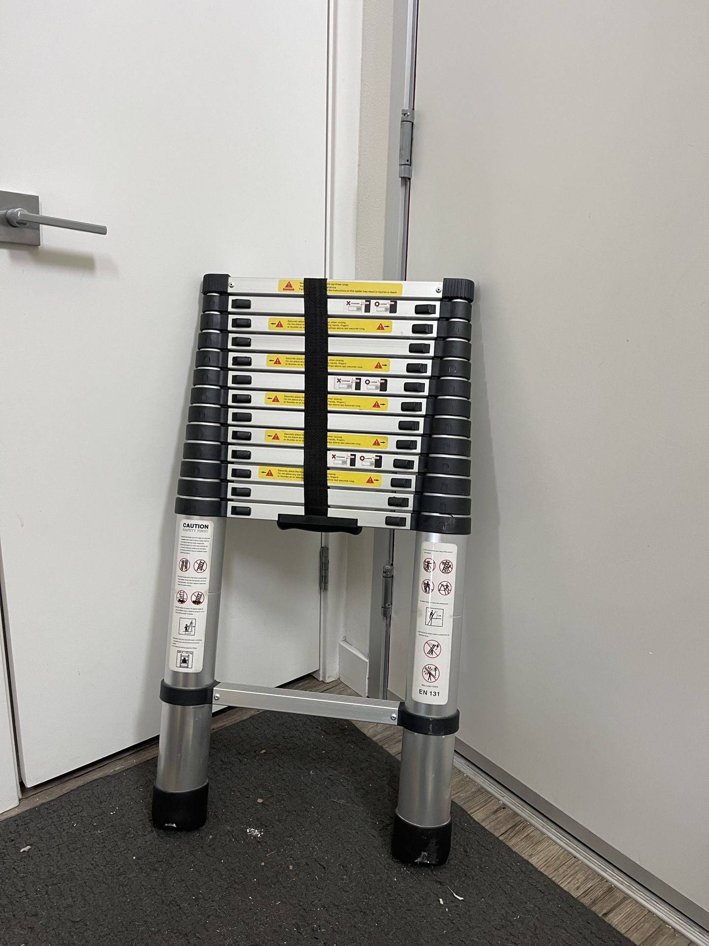 Collapsible Ladder 13.5 Ft