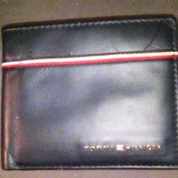 Men's Navy Blue Tommy Hilfiger Bifold Leather Wallet