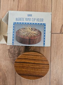 Swank Magnetic Paper Clip Holder