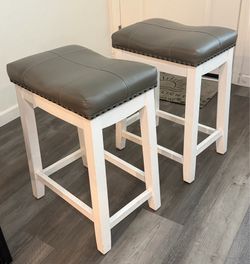 Matching Counter Height Upholstered Bar Stools – Gray & White – Set of 2