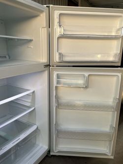 White Top-Freezer Refrigerator