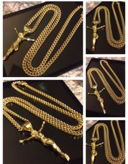14K Gold Plated Miami Cuban Chain With Open Armed Jesus