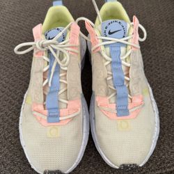 Women’s Nikes