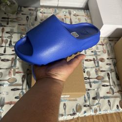 ADIDAS YEEZY SLIDE AZURRE 