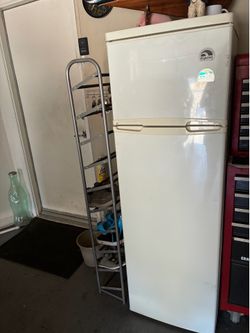 Igloo a small refrigerator