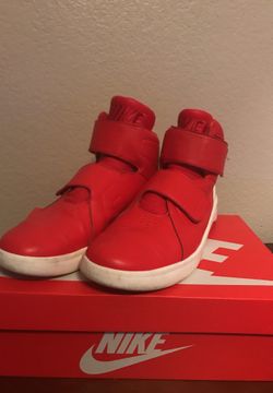 Red Nike Hightops (Size 9)