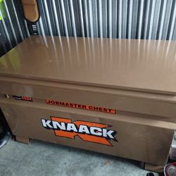 Knaack Jobsite Box
