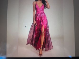 Lulus that wows...xs gorgeous
