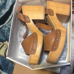Women’s Heels Pick Up Only 