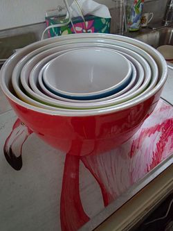 Vintage Nesting Mixing Bowl Set