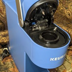 Keurig K-Slim Single Serve K-Cup Pod Coffee Maker, Featuring Simple Push Button Controls And MultiStream Technology, Twilight Blue

