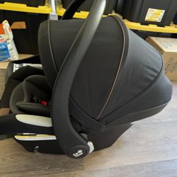Maxi Cosi Infant Car Seat 